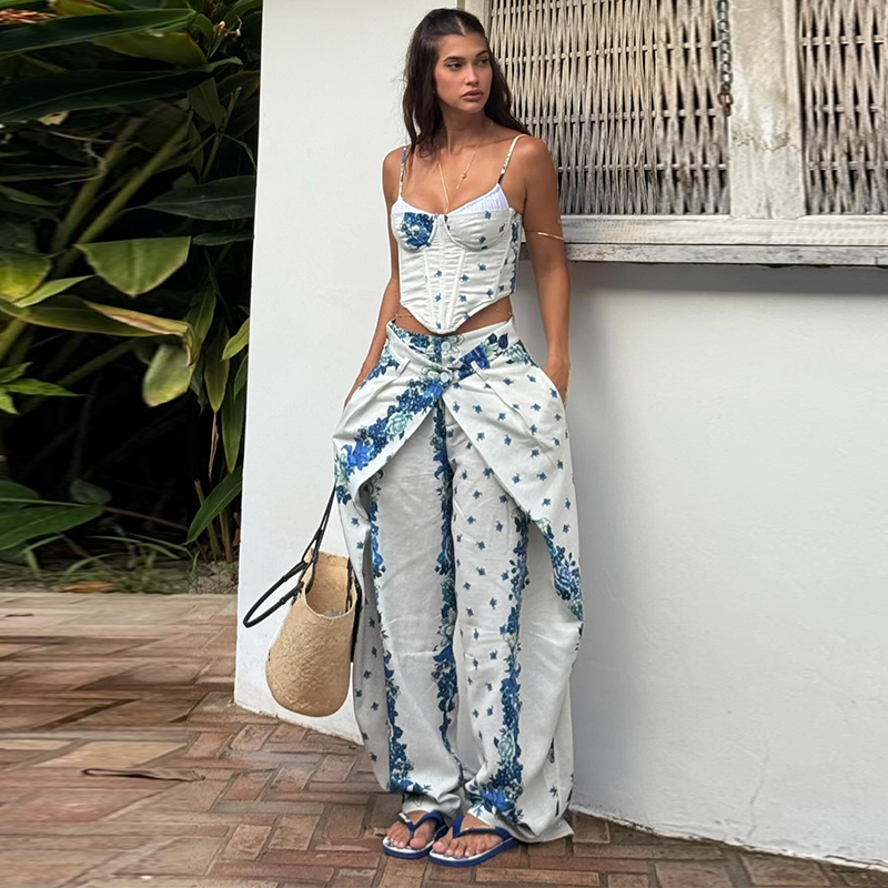 طقم نسائي مثير مكون من قطعتين: - مراجعة Romper Floral Print وسعره