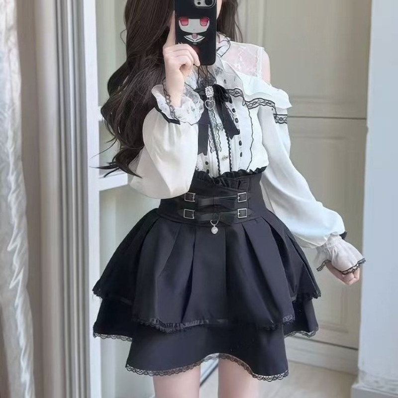 طقم حمالة صدر دانتيل حمراء وقم - مراجعة Bralette Triangle Set وسعره